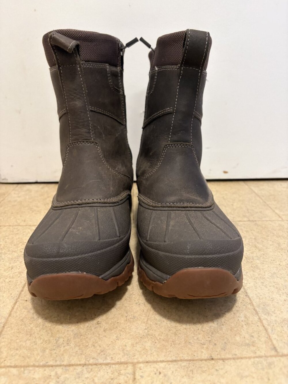 LL Bean Stormchaser Dark Ash, zip, size M 10